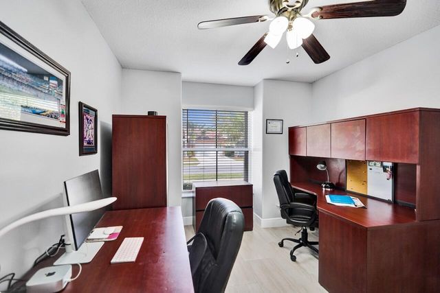 6171 Shadow Tree Lane, Lake Worth, FL 33463