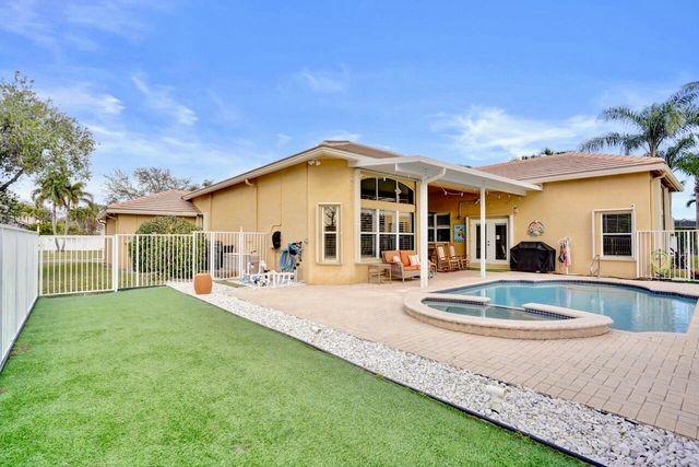 6171 Shadow Tree Lane, Lake Worth, FL 33463