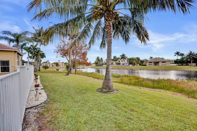 6171 Shadow Tree Lane, Lake Worth, FL 33463