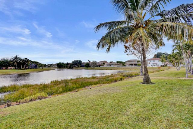 6171 Shadow Tree Lane, Lake Worth, FL 33463