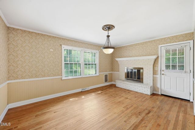 1517 Edith Street, Burlington, NC 27215