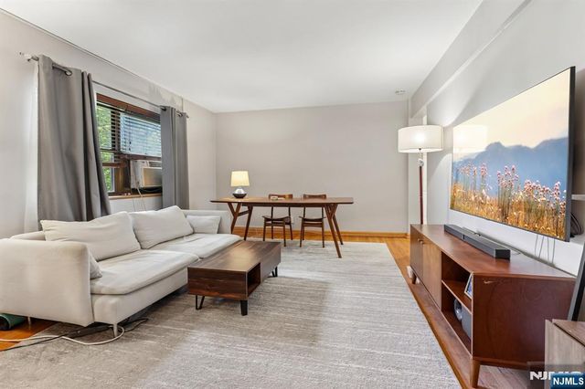 3020 Edwin Avenue 2C, Fort Lee, NJ 07024