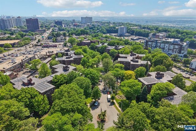 3020 Edwin Avenue 2C, Fort Lee, NJ 07024