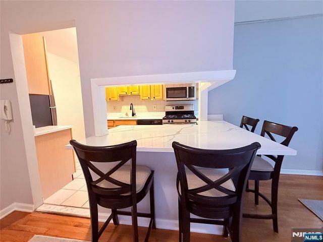 3020 Edwin Avenue 2C, Fort Lee, NJ 07024