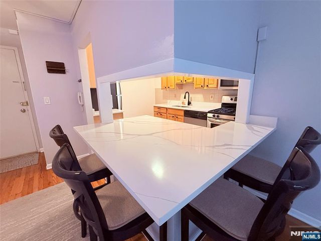 3020 Edwin Avenue 2C, Fort Lee, NJ 07024