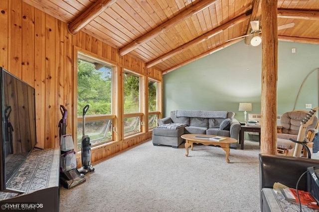 2818 Wilson Avenue, Sterling Twp, WI 54024
