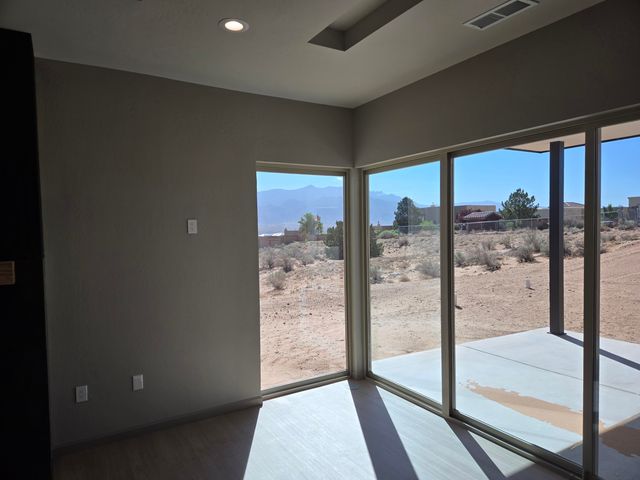 6704 Vatapa Road NE, Rio Rancho, NM 87144