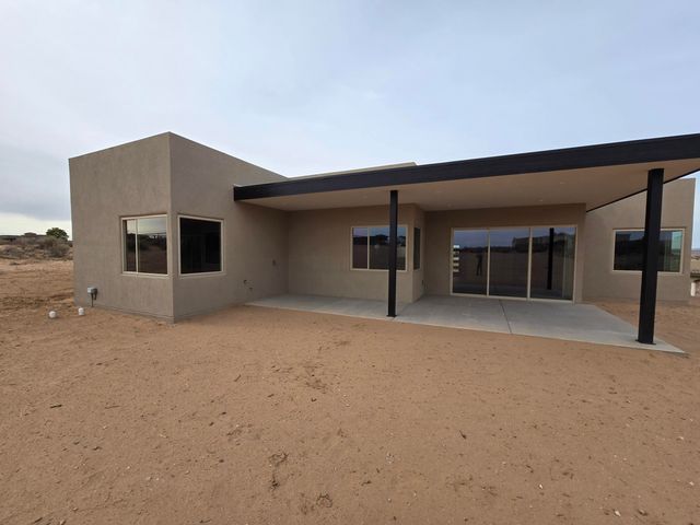 6704 Vatapa Road NE, Rio Rancho, NM 87144