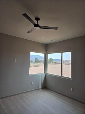 6704 Vatapa Road NE, Rio Rancho, NM 87144