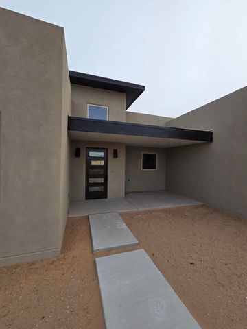6704 Vatapa Road NE, Rio Rancho, NM 87144