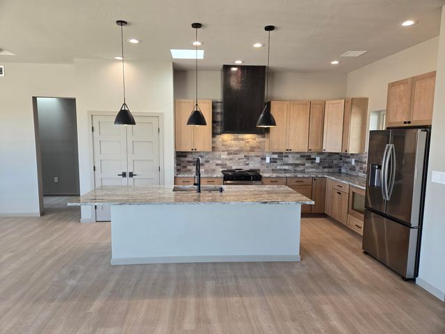 6704 Vatapa Road NE, Rio Rancho, NM 87144