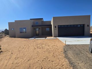 6704 Vatapa Road NE, Rio Rancho, NM 87144
