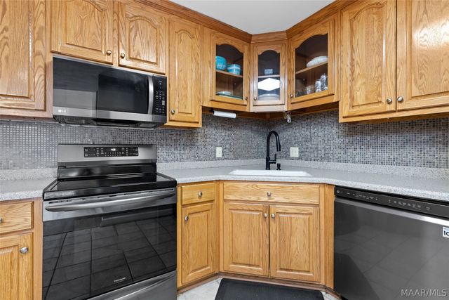 555 Shady Acres Drive, Titus, AL 36080