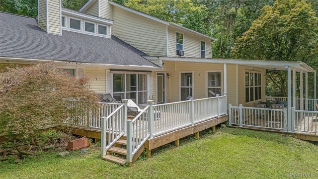 555 Shady Acres Drive, Titus, AL 36080