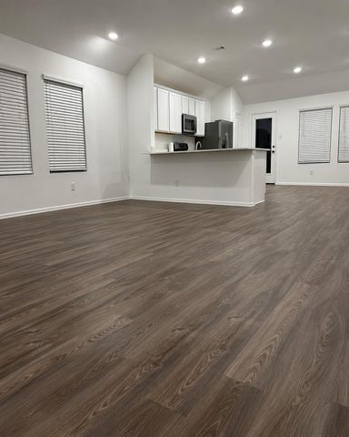 7927 Eagle Creek Ln, Richmond, TX 77469