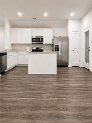 7927 Eagle Creek Ln, Richmond, TX 77469