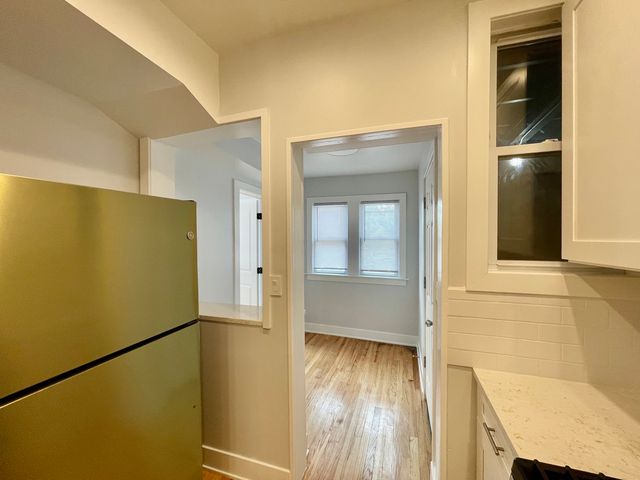 4853 W Augusta Boulevard 2, Chicago, IL 60651