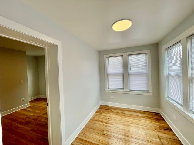 4853 W Augusta Boulevard 2, Chicago, IL 60651