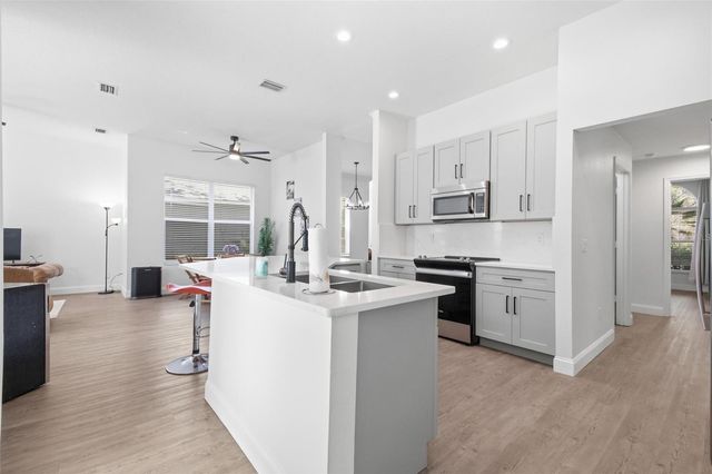 9 SAINT ANDREWS COURT, Palm Coast, FL 32137