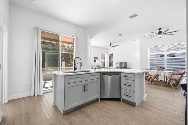 9 SAINT ANDREWS COURT, Palm Coast, FL 32137