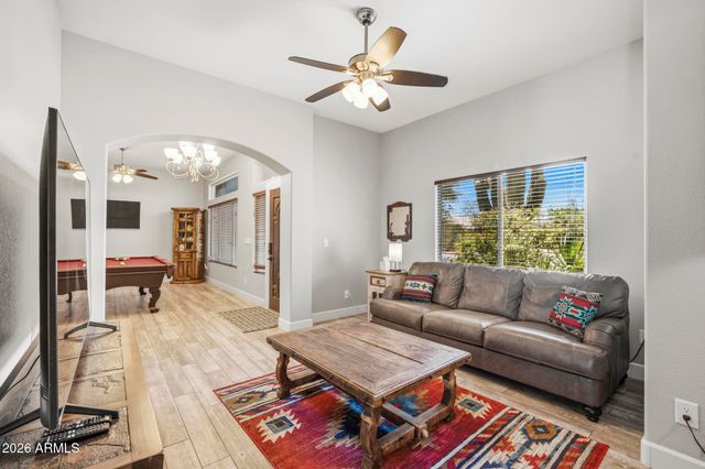 38253 N 3RD Street, Phoenix, AZ 85086