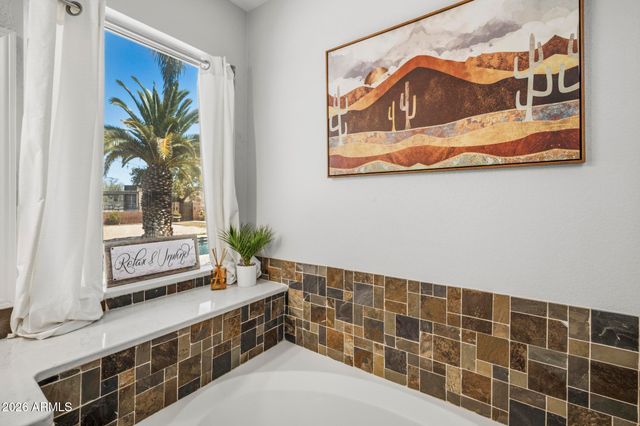 38253 N 3RD Street, Phoenix, AZ 85086