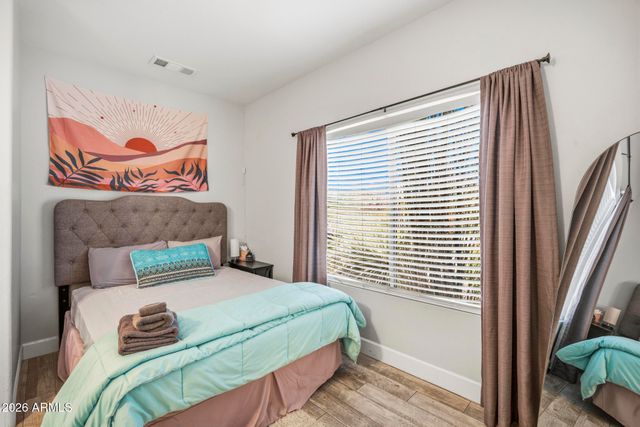 38253 N 3RD Street, Phoenix, AZ 85086