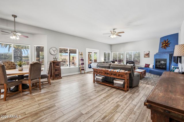 38253 N 3RD Street, Phoenix, AZ 85086