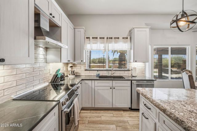38253 N 3RD Street, Phoenix, AZ 85086