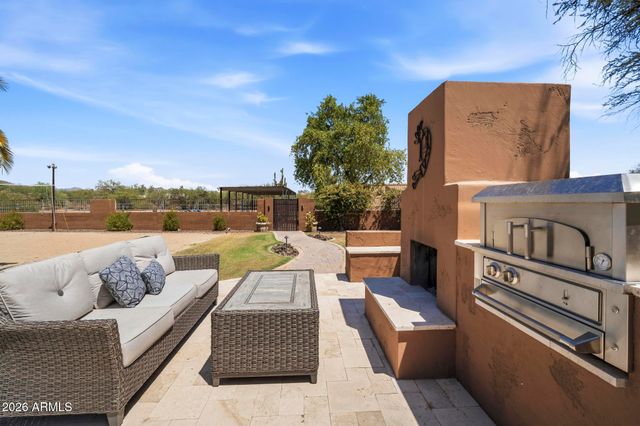 38253 N 3RD Street, Phoenix, AZ 85086
