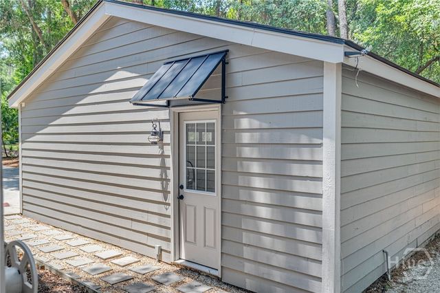 22 Monastery Road, Savannah, GA 31411