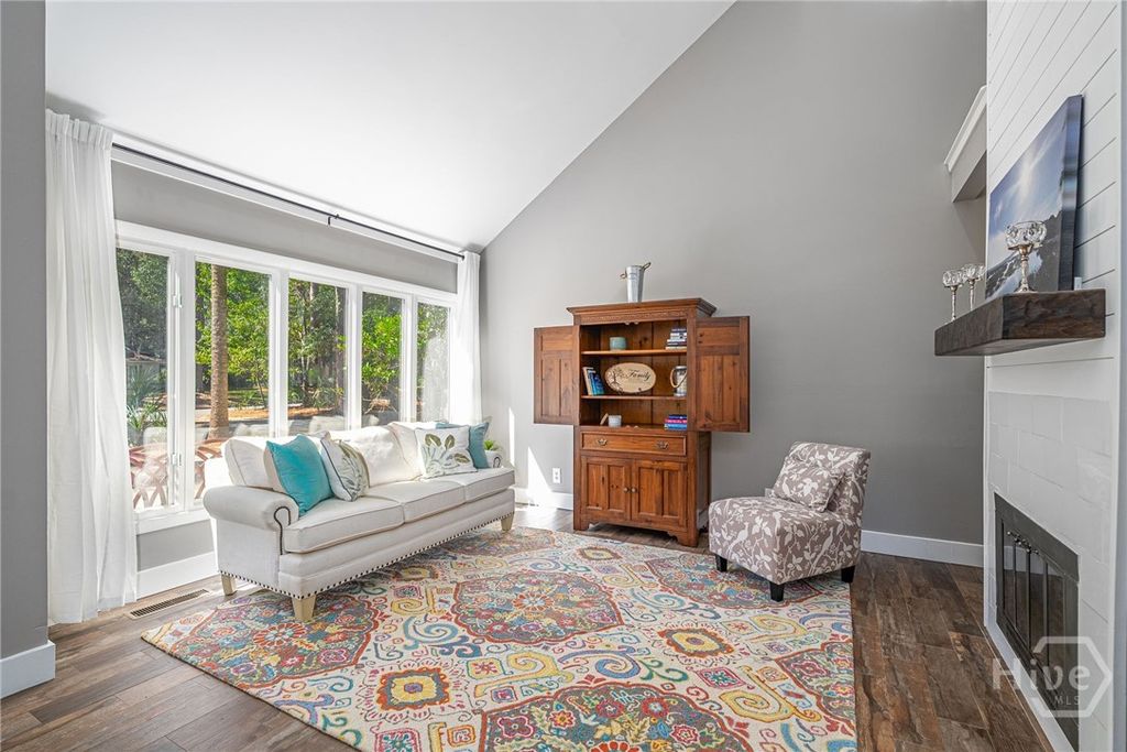 Image 8 of property listing at 22 Monastery Road, Savannah, GA 31411