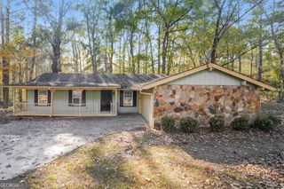 591 Stonehedge Drive, Stone Mountain, GA 30087
