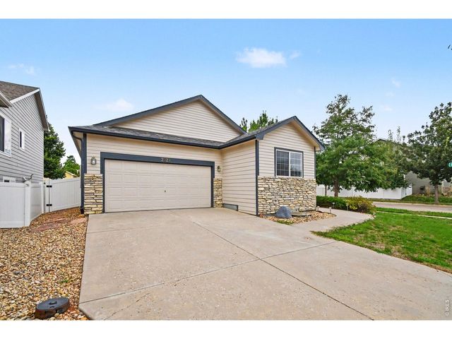 2521 Thoreau Dr, Fort Collins, CO 80524