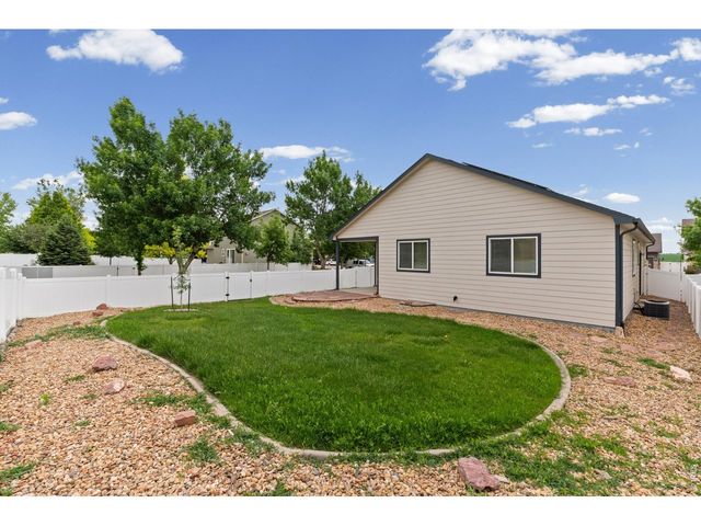 2521 Thoreau Dr, Fort Collins, CO 80524
