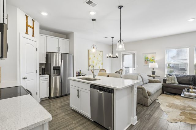 4538 Skywood Ln, Nashville, TN 37207