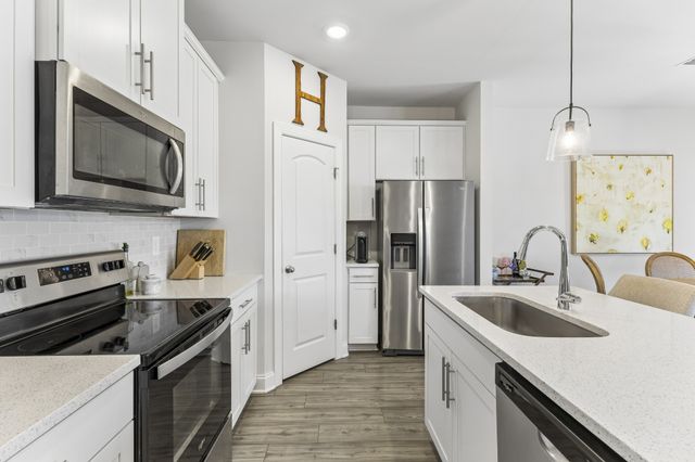 4538 Skywood Ln, Nashville, TN 37207