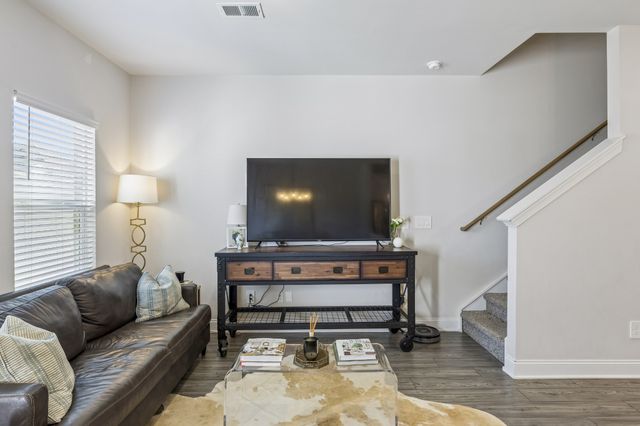 4538 Skywood Ln, Nashville, TN 37207
