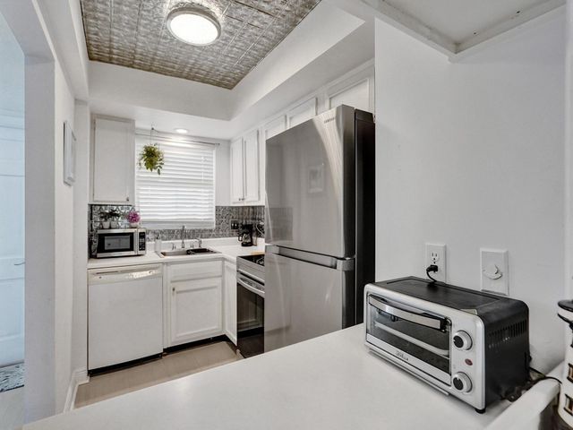 1850 S Ocean Blvd Apt 605, Pompano Beach, FL 33062