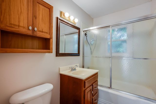 1122 Inverness, Wichita, KS 67218