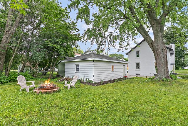 845 N 10th Street, Dekalb, IL 60115