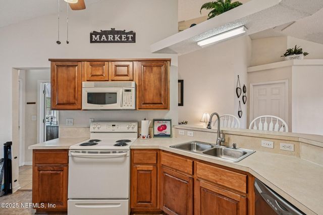 1130 SUMMER SPRINGS Drive, Middleburg, FL 32068