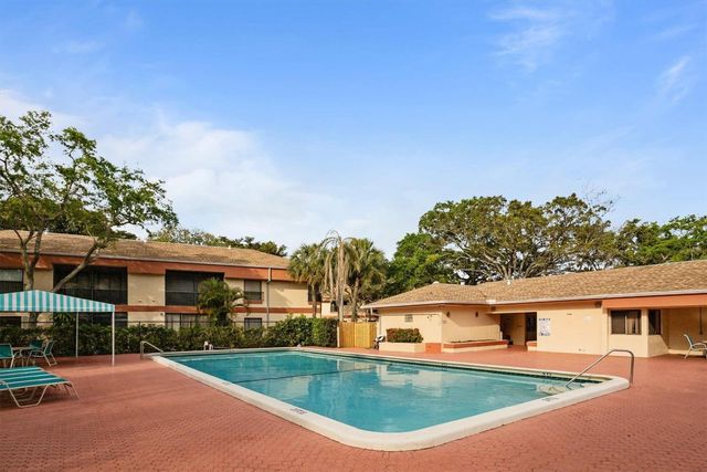 4156 Carambola Circle 2154, Coconut Creek, FL 33066