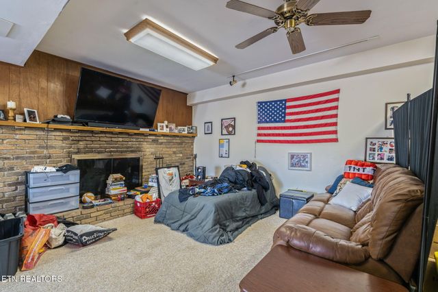 129 Cumberland View Drive, Oak Ridge, TN 37830