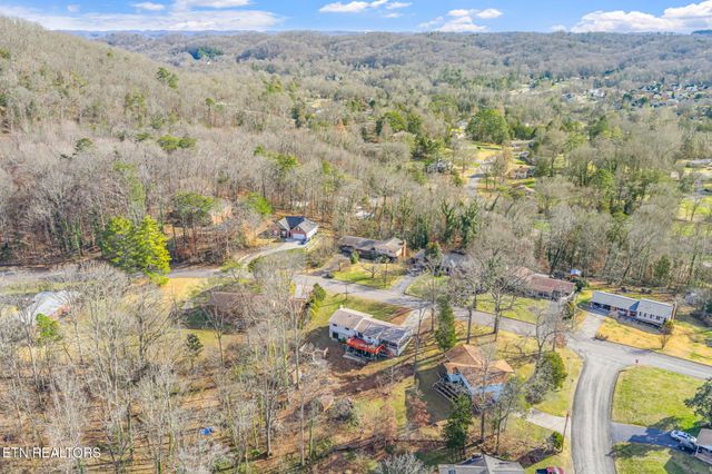 129 Cumberland View Drive, Oak Ridge, TN 37830