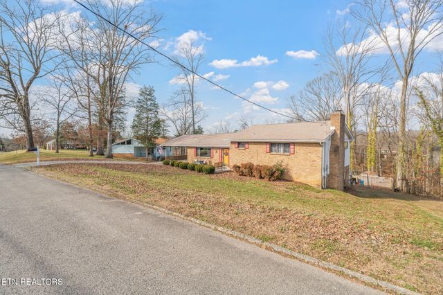 129 Cumberland View Drive, Oak Ridge, TN 37830