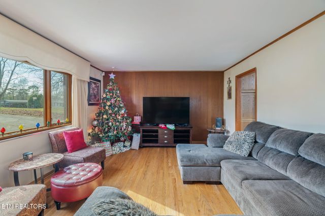 129 Cumberland View Drive, Oak Ridge, TN 37830