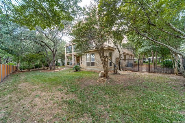 8 ASPEN CREEK DR, San Antonio, TX 78248