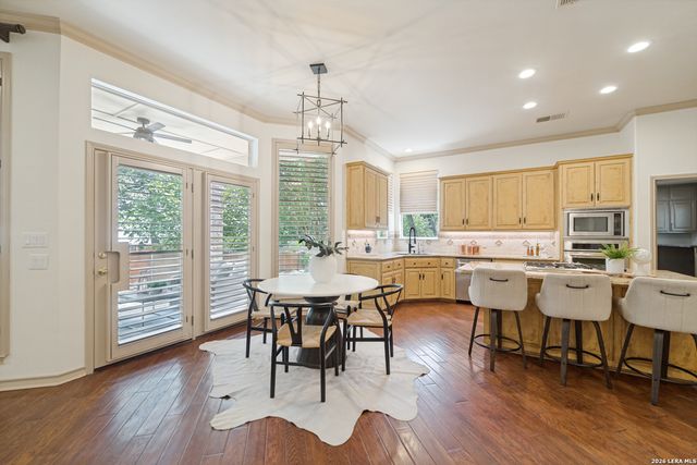 8 ASPEN CREEK DR, San Antonio, TX 78248