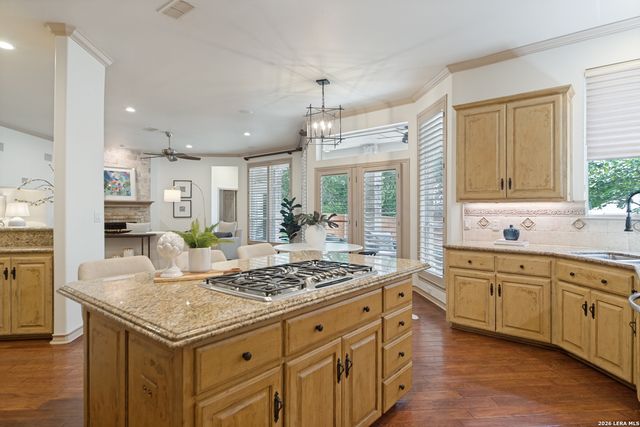 8 ASPEN CREEK DR, San Antonio, TX 78248